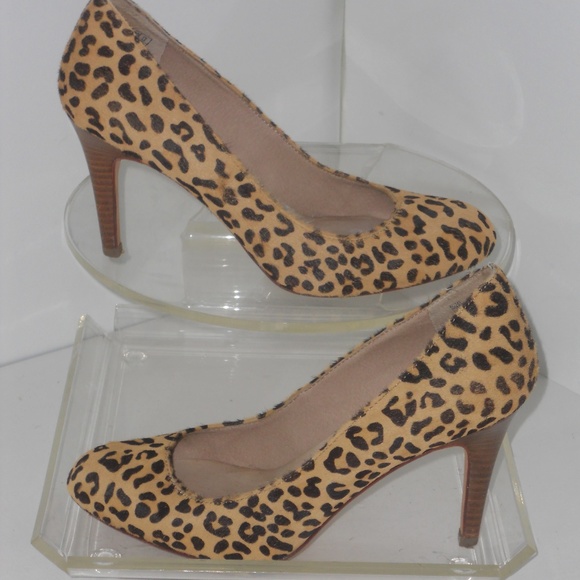 LADY CLASSIC LEATHER LEOPARD PRINT PUMPS - Picture 1 of 3